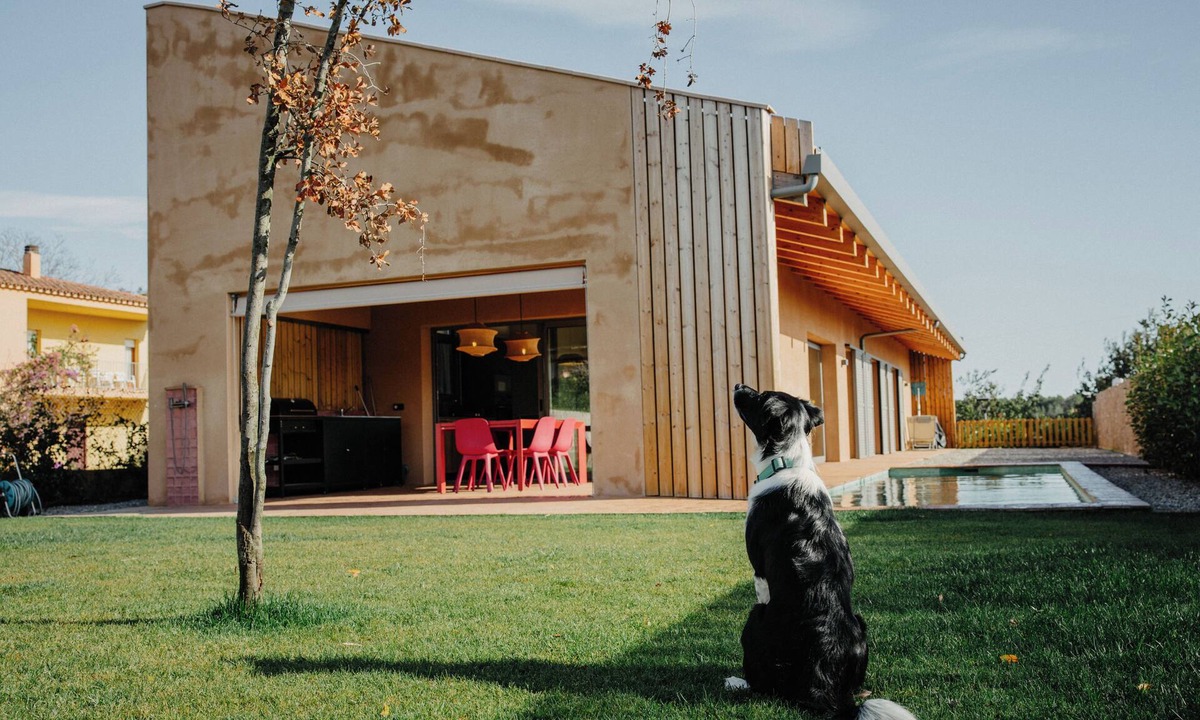 Sant Miquel de Fluvia House | Empordà Soul, modern country house with pool
