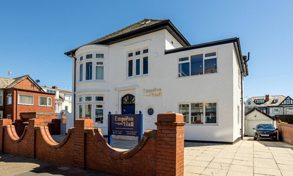 North Shore House | EMPRESS HALL BLACKPOOL - The ultimate large group accommodation in Blackpool