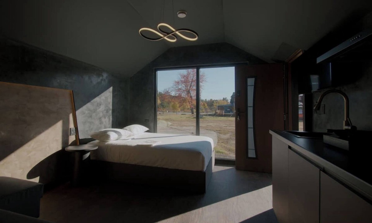 Brandon Cabin | Emrose Luxury Cabins 1