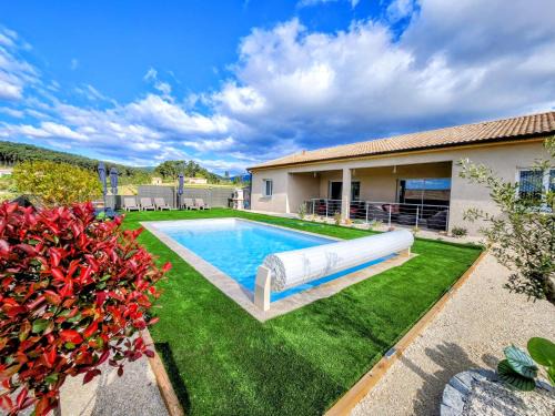 Joyeuse Villa | En Ardèche Villa de vacances l'Olympe climatisée avec sa piscine privée et chauffée
