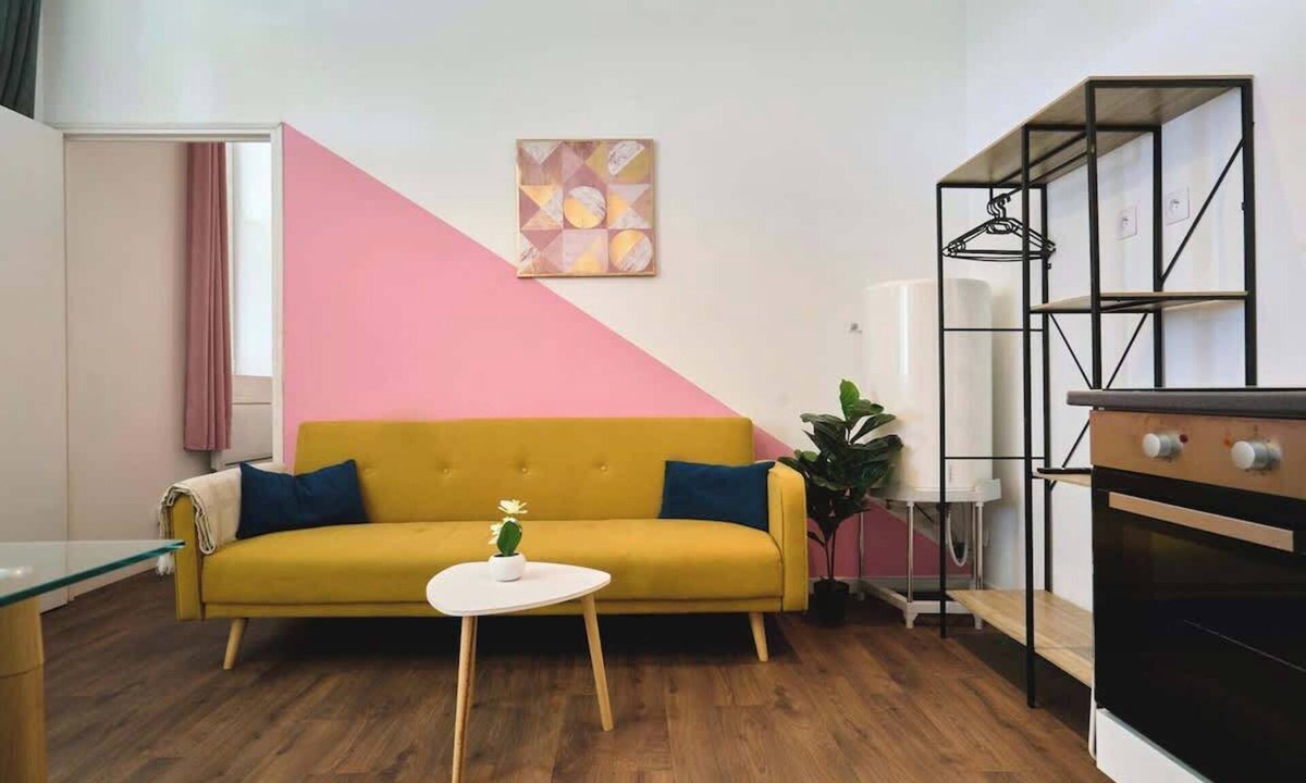 Tourcoing Apartment | En déplacement 3, Accès gare et métro 10mn