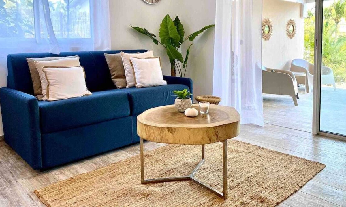 Orient Bay Apartment | Enclosed garden apartment