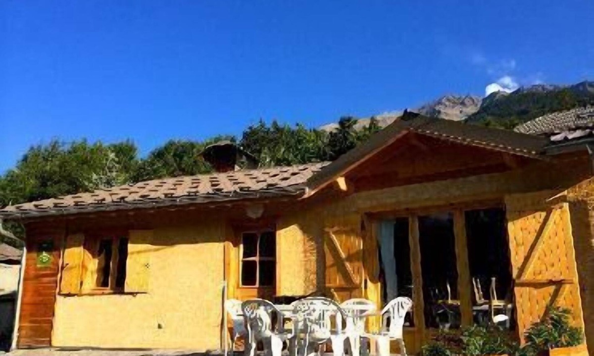 Faucon-de-Barcelonnette Apartment | En toute amitié .