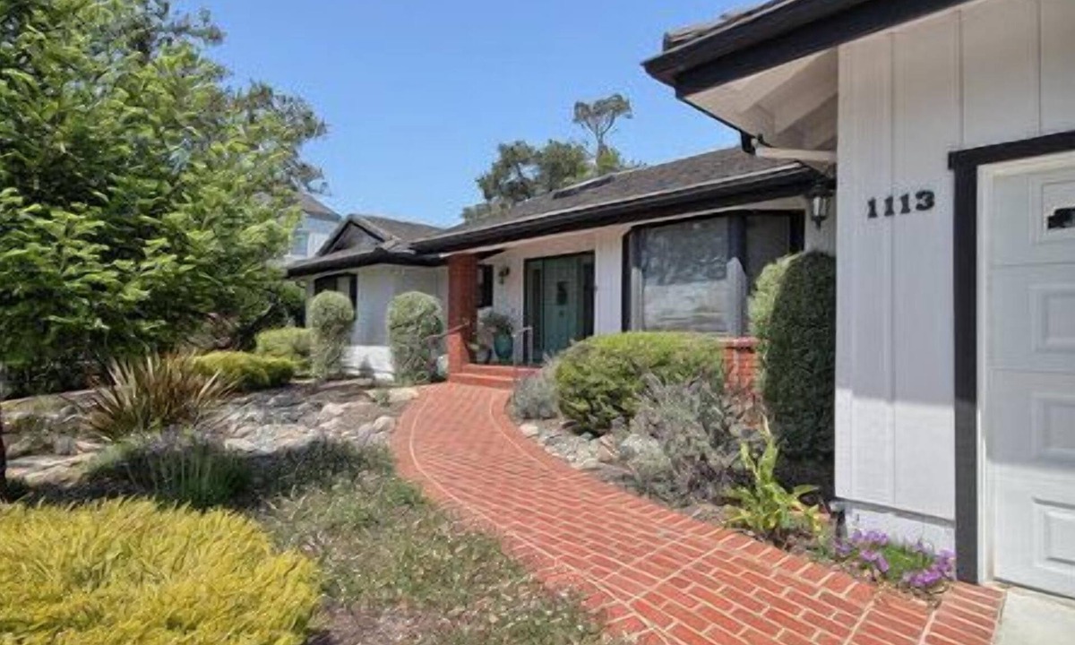 Pine Knolls Estates House | Enchanted Gardens-Spring Special