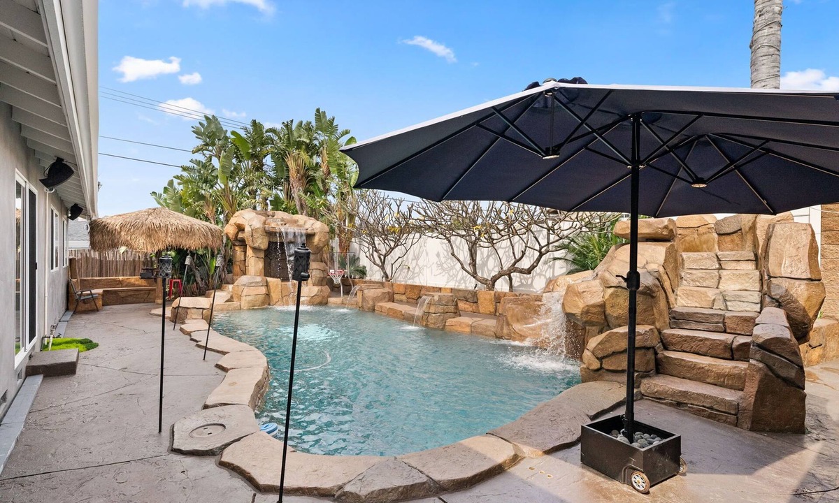 Orange House | Enchanted Haven Retreat Luxury Disney Home with Pool @Stay.ehr on IG
