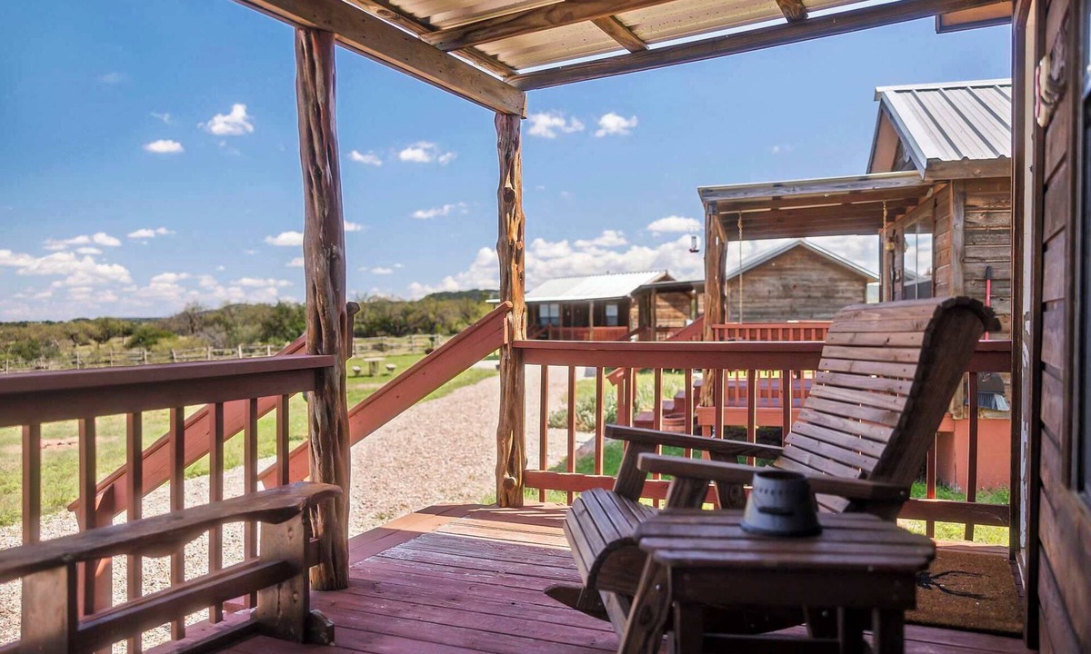 Fredericksburg Cabin | Enchanted Rockview Cabin 5/2 Queen beds