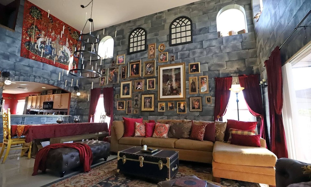 Lake Berkley Villa | Enchanted Villa with Lake View 6-Bedroom in Resort