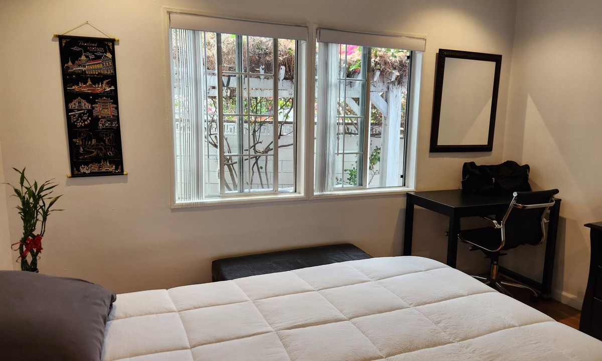 Del Rey House | Enchanting 2-bedroom house with AC in Los Angeles