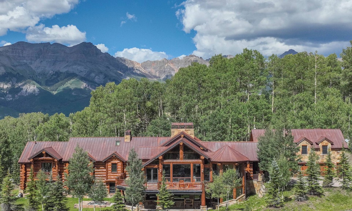 Mountain Village House | Enchanting 7-bedroom house with ski-in/ski-out access in Mountain Village