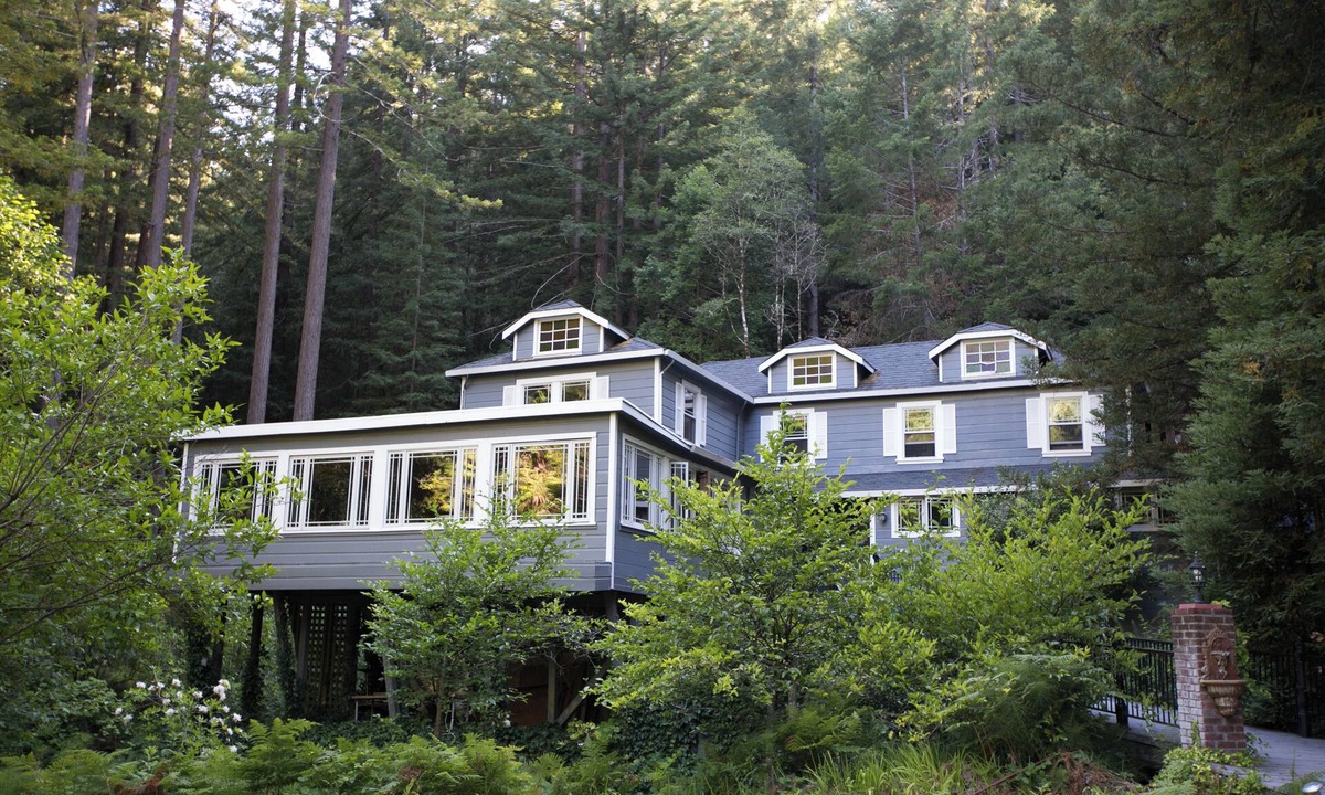 Cazadero Bed & Breakfast | Enchanting bed & breakfast in Cazadero