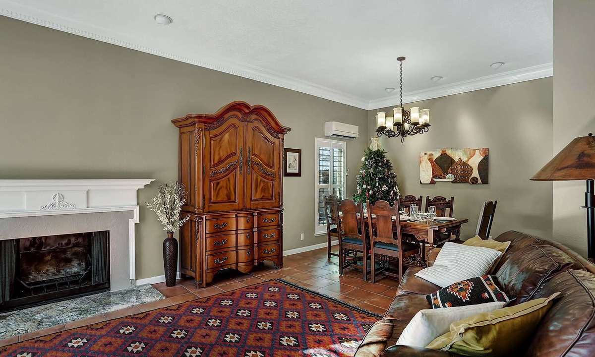 Bear Canyon House | Enchanting Southwest Serenity - SO Convenient to Golf, Grocery, and Restaurants!