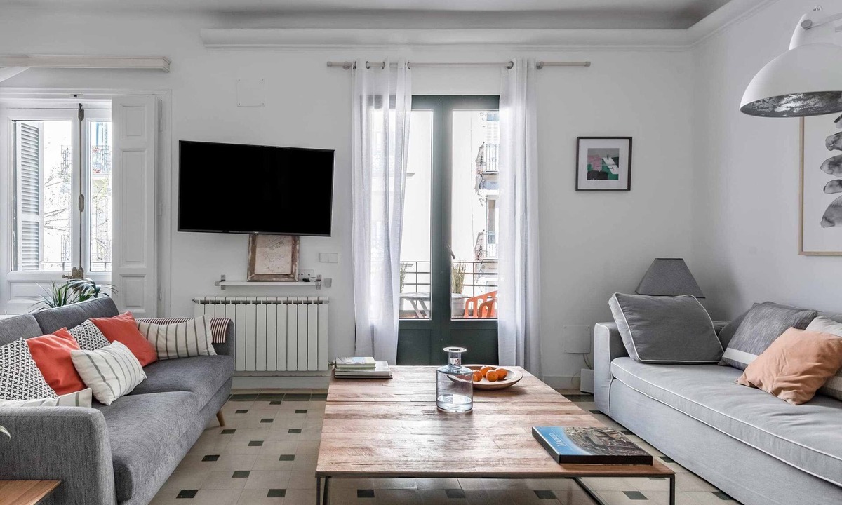 Palos de la Frontera Apartment | Encuentra la Calma en Este Piso Renovado en el Centro de Madrid