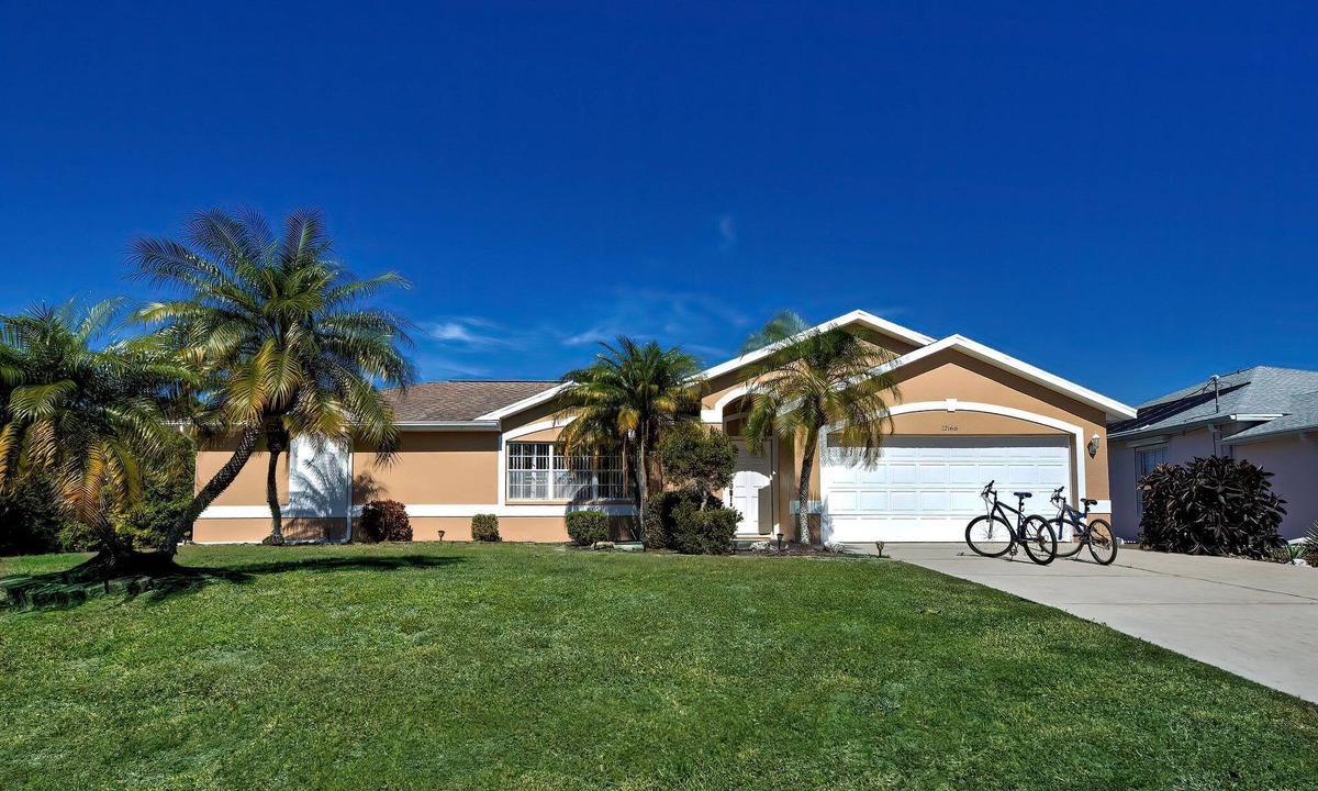 Gulf Cove House | Endless Summer | Pool | 3 Bed, 2 Bath