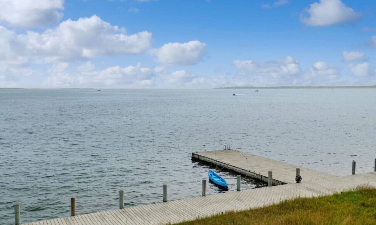 Remsenburg Condo | Endless Water Views: Your Hamptons Oasis Awaits - Book Now