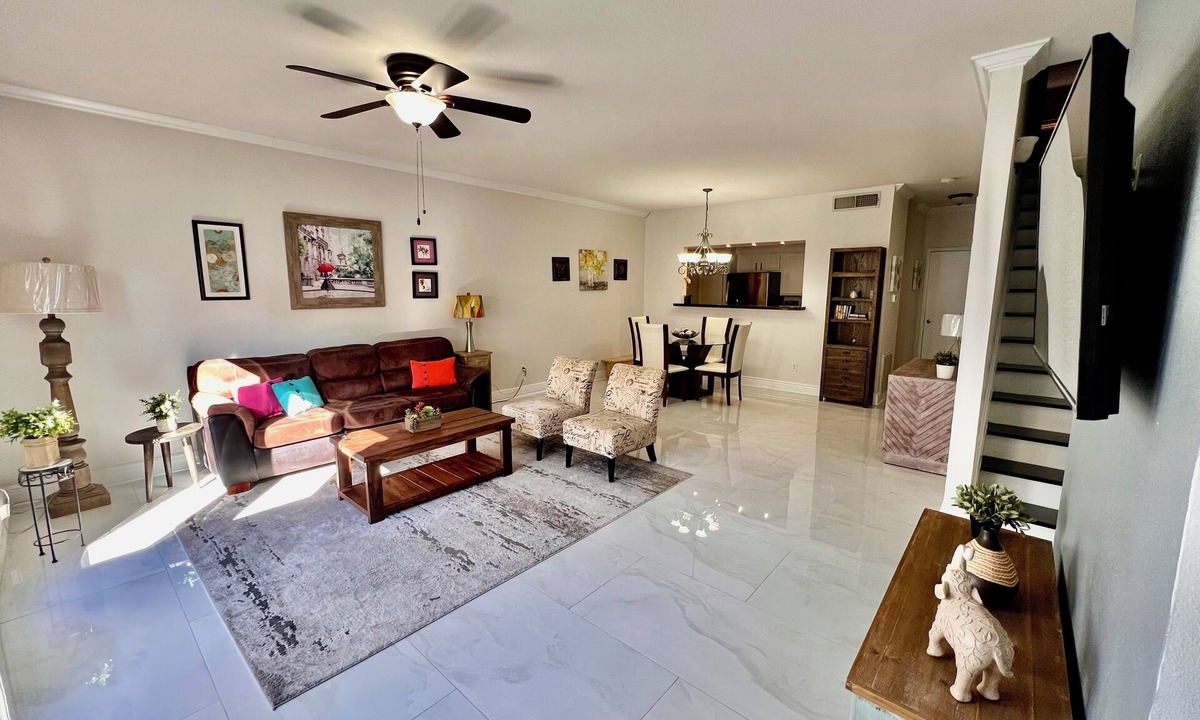 Briarforest House | Energy Corridor - long term rental. Utilities included!