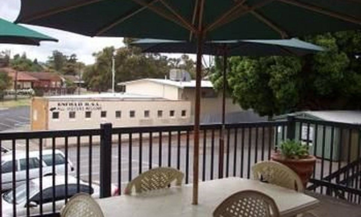 Enfield Hotel | Enfield Motor Inn