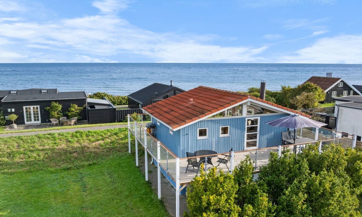 Tørresø House | "Engelbertine" - 30m from the sea by Interhome