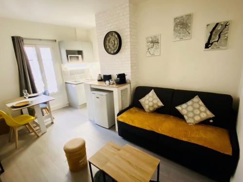 Enghien-les-Bains Apartment | ENGHIEN-LES-BAINS: studio au cœur du centre ville.