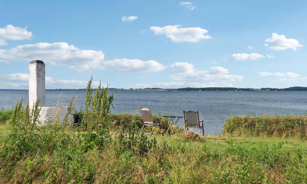 Fej House | Enjoy a fantastic vacation in this cozy house by the sea on the island of Fejø.