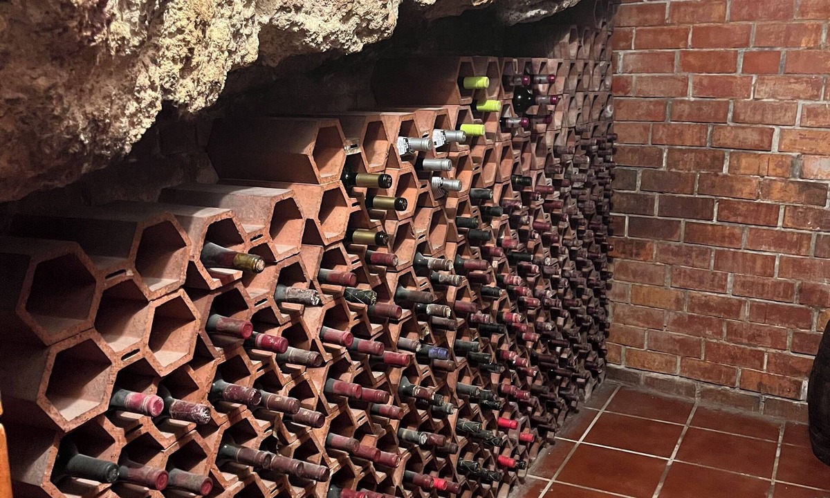 Carcelen Cottage | Enjoy a rural house with a wine cellar and a lot of leisure!