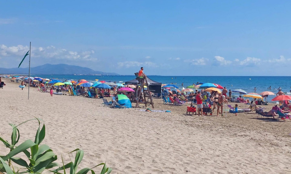 Cabanes Apartment | Enjoy a sunny holiday in the first row to the water, spiced up with pure enjoyment of nature.