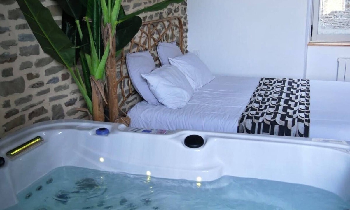 Centre ville - Urbanistes Apartment | Enjoy a sweet night with Jacuzzi