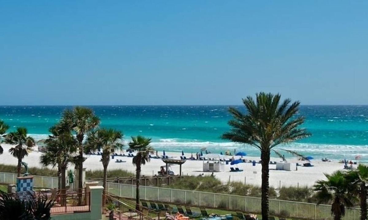 Panama City Beach Hotel | Enjoy amazing ocean & pool views from the 3rd floor! Includes same floor parking