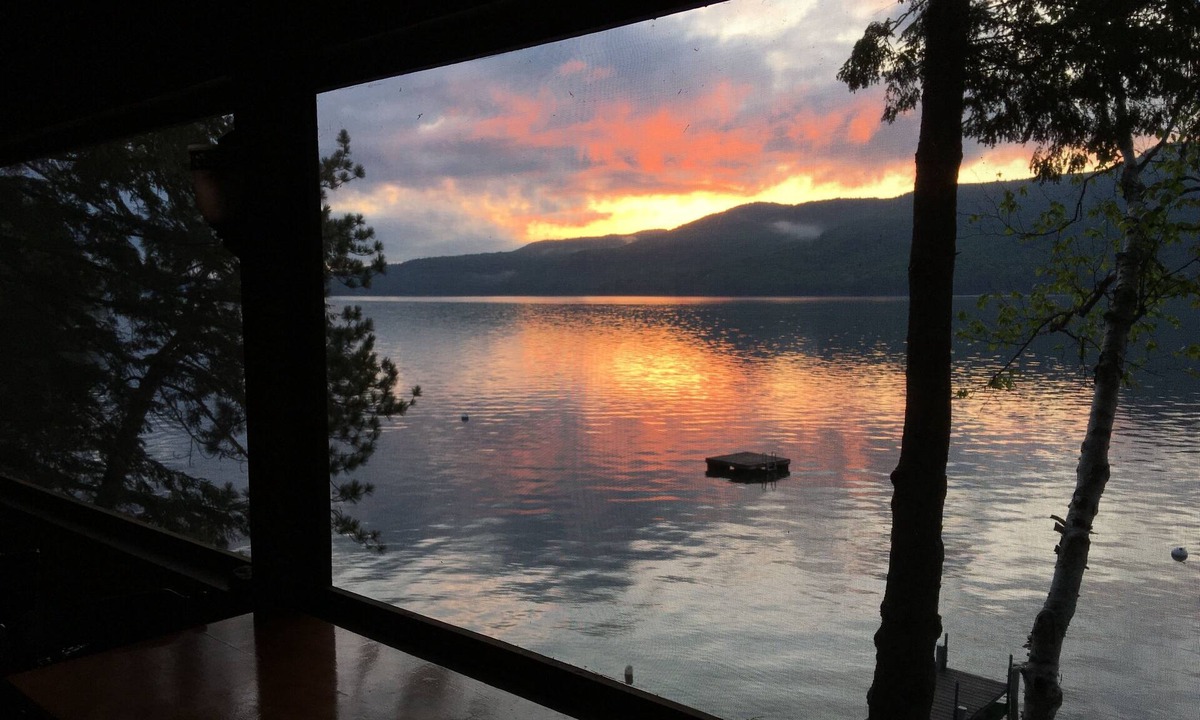 Silver Bay Cottage | Enjoy an incredible view while perched above the water