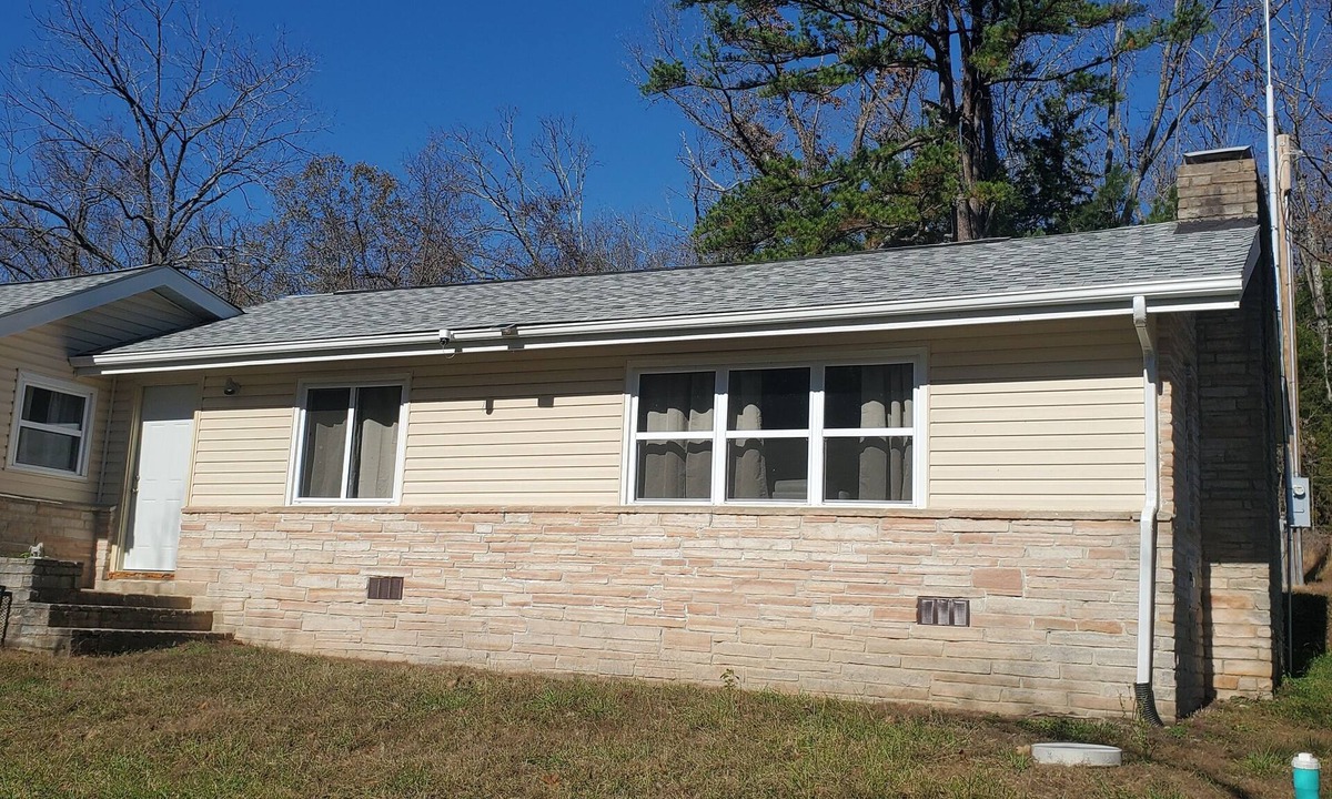 Davisville House | Enjoy Dry Creek: a 3-bedroom house offering escape from civilization