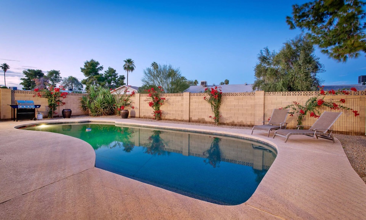Pointe Scottsdale House | Enjoy Old Town Scottsdale Night Life- Pool home