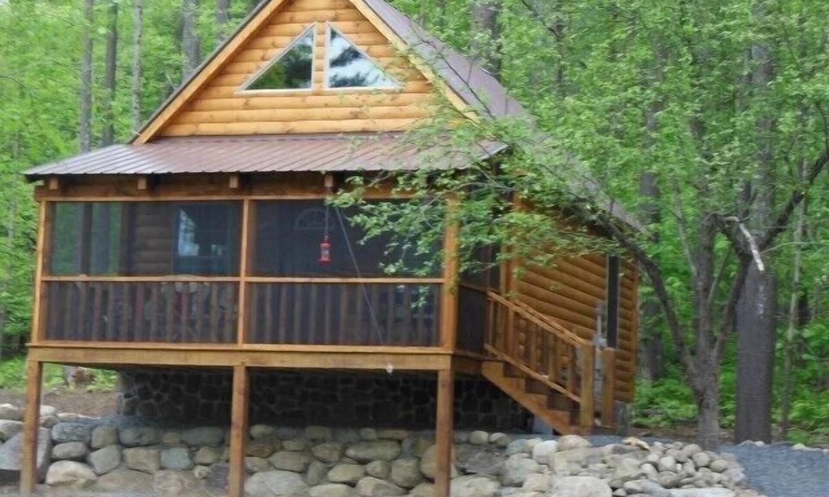 Wells Cabin | Enjoy Sumer in The Adirondacks at Ruby Hill Cabins