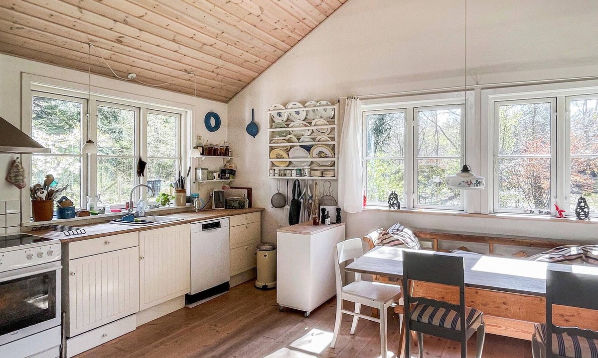 Asserbo House | Enjoy the charm of a cosy holiday home near Liseleje Strand.