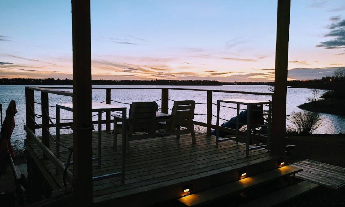 Belair Cabin | Enjoy the Winter Wonderland on Private Waterfront property