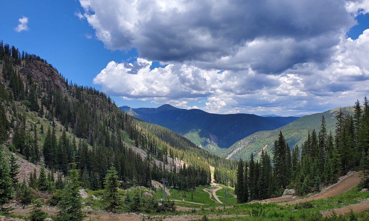 Taos Ski Valley Condo | Enjoy the WOW factor at our Enchanted Condo 1.5 miles from Taos Ski Valley