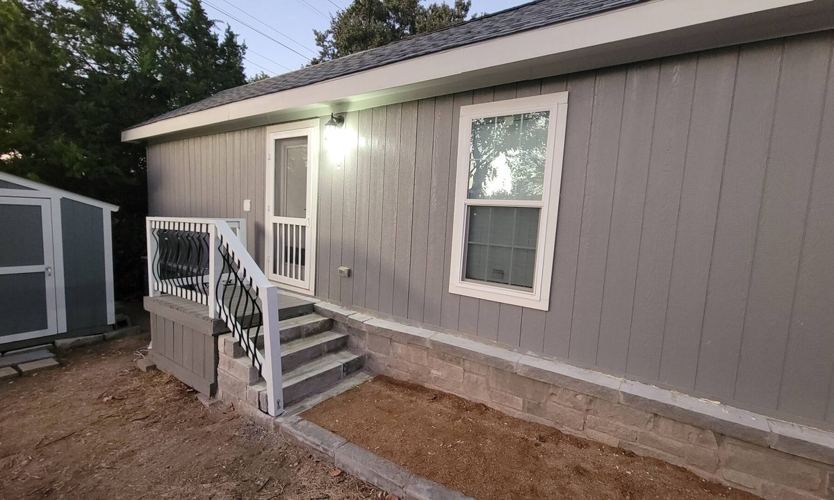 Cardinal Hills Estates Cottage | Enjoy tiny house life with nearby trails and Lake Travis