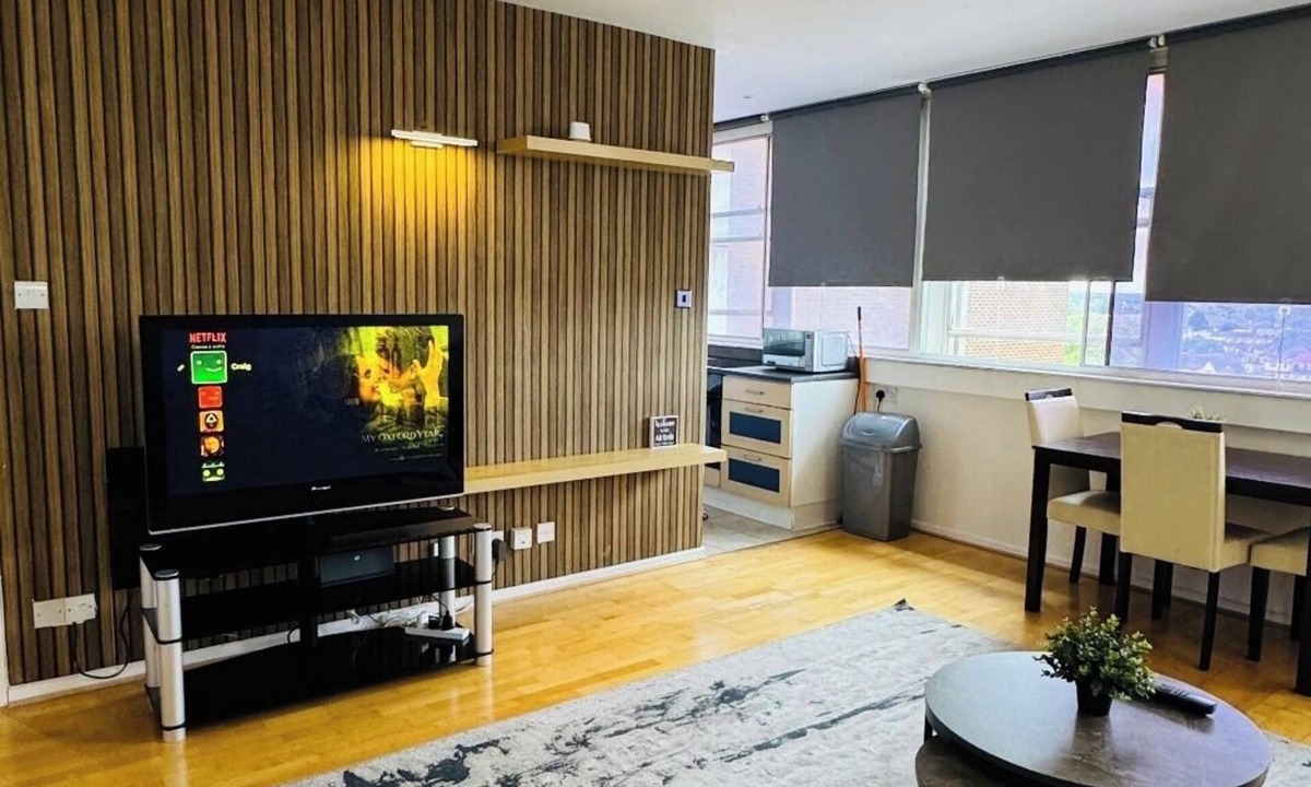 Selhurst Apartment | Enjoyable 2-bedroom apartment in Croydon