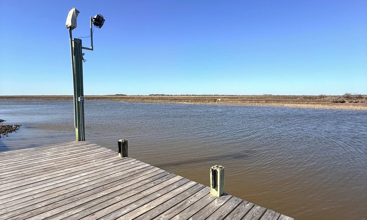 Cedar Lane House | Enjoyable 2-bedroom house on the intercoastal in charming Sargent, TX