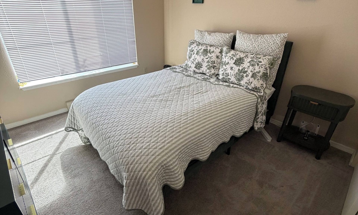 Mukilteo Apartment | Enjoyable 3-bedroom apartment in charming Mukilteo with fitness room