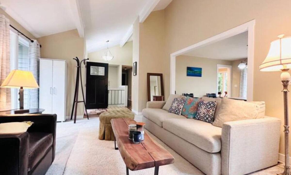 Cougar Mountain House | Enjoyable 4-bedroom house/garage in quiet neighborhood