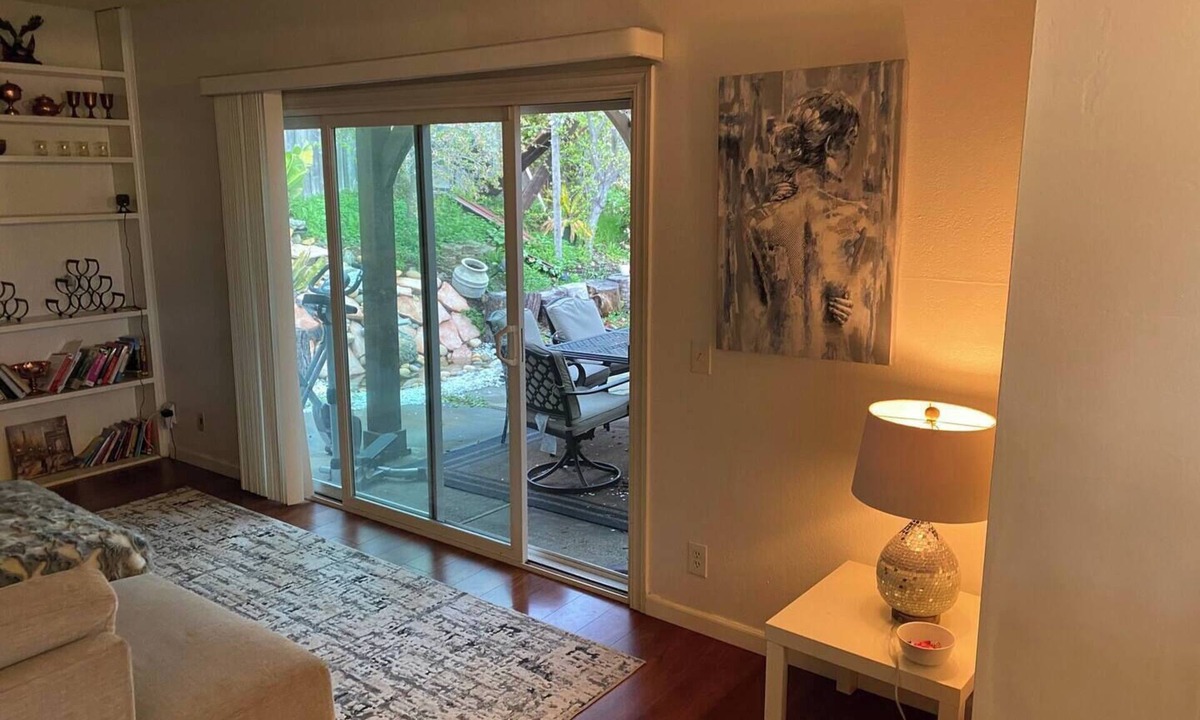 Edenvale House | Enjoyable House with Big Backyard