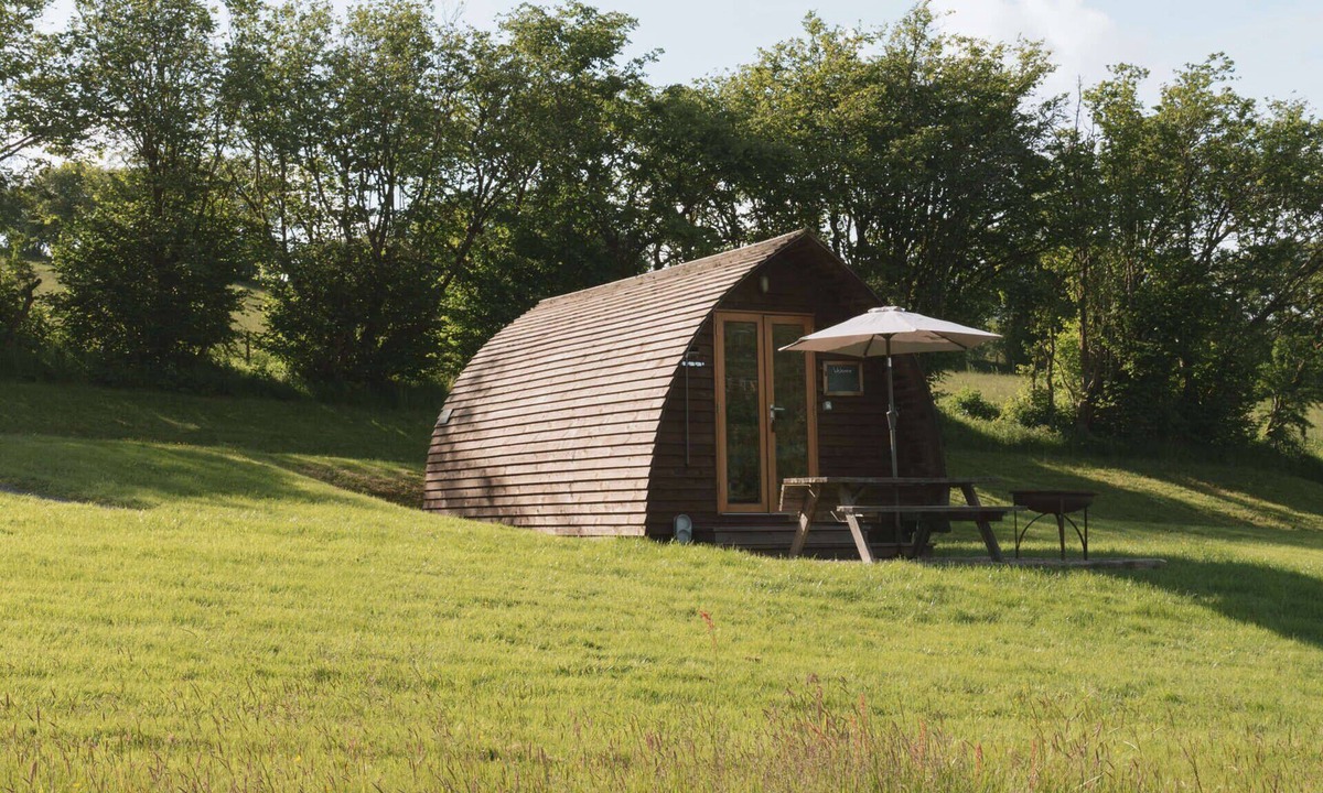 Brecon Cabin | Ensuite Cabin with Stunning Brecon Beacons Views