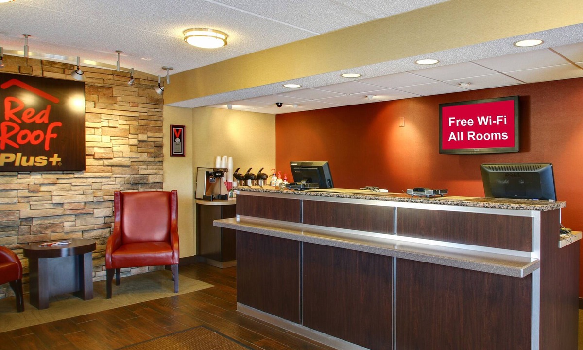 Statesville House | Ensuring a Very Comfortable & Memorable Stay! Pet-friendly, Free Parking!
