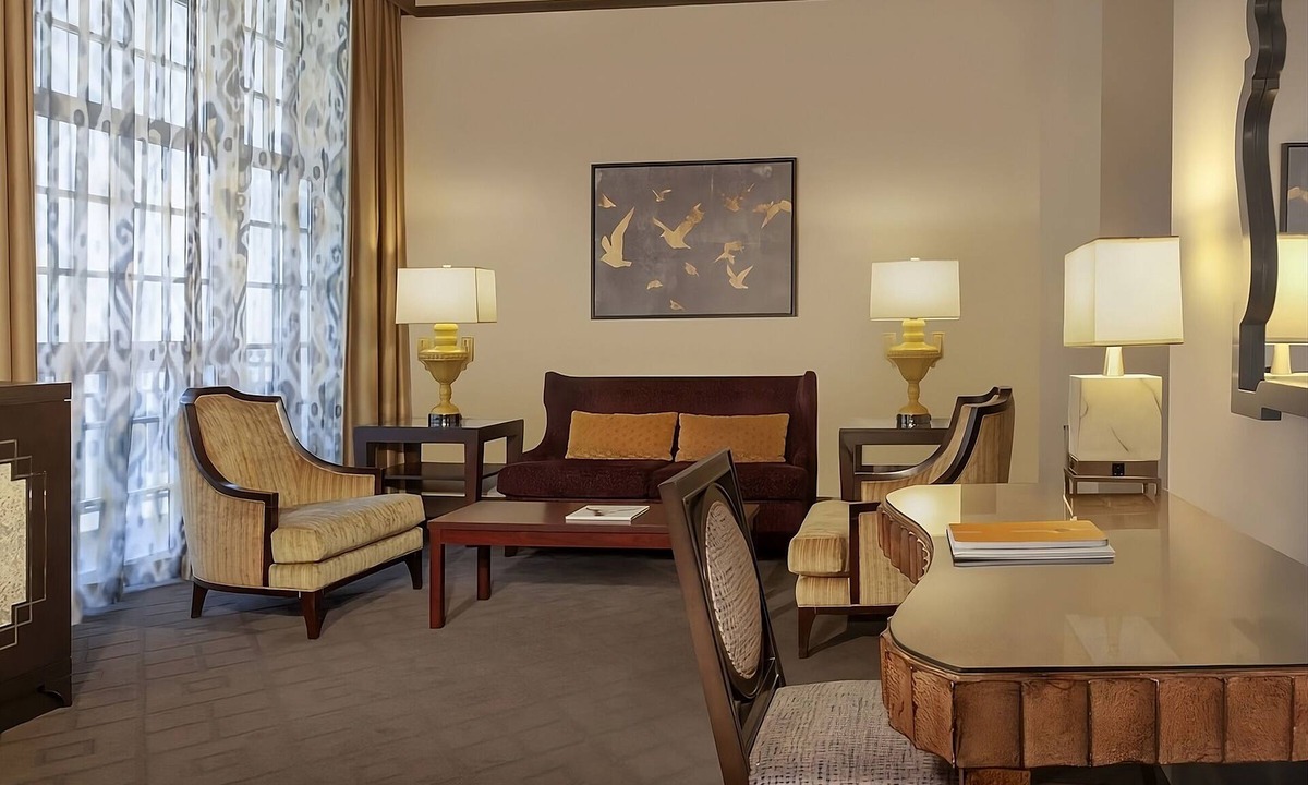Downtown Fort Worth Hotel | Ensuring a Very Comfortable & Relaxing Stay! Minutes to Fort Worth Zoo
