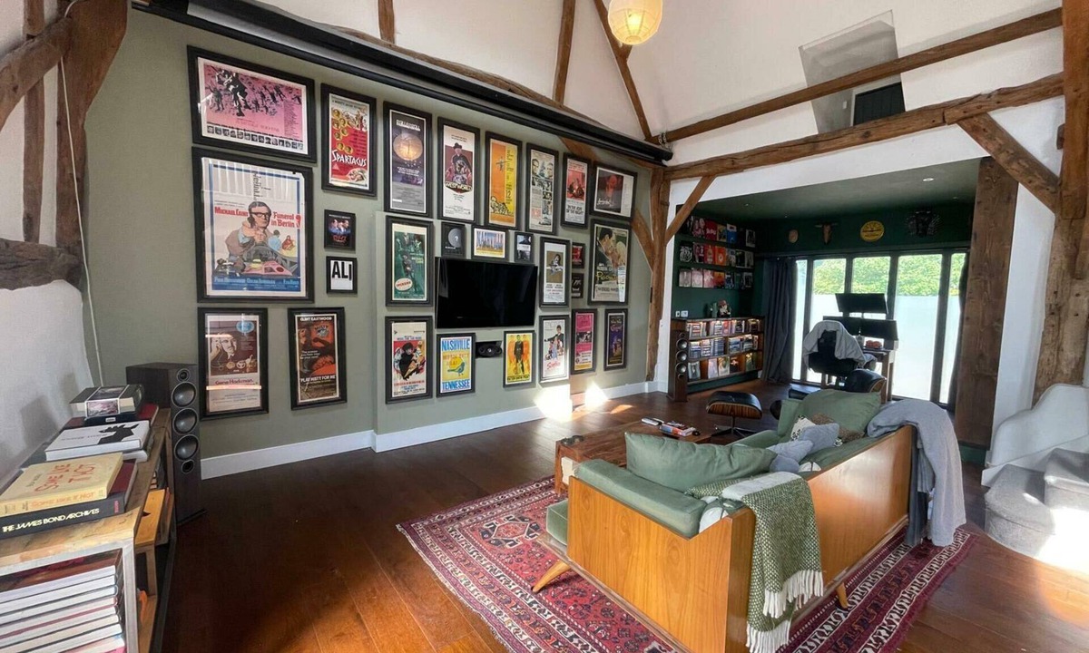 Stevenage House | Entertainment Packed 3BDR Barn at Stevenage