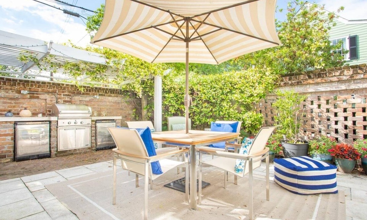 Historic District - North House | Entire 1842 Downtown Home with Private Courtyard + Parking by Lucky Savannah
