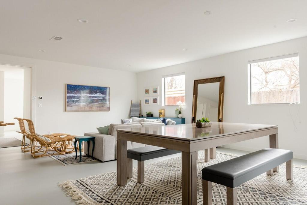Knox - Henderson House | Entire 2 bd/2ba Duplex, Lower Greenville