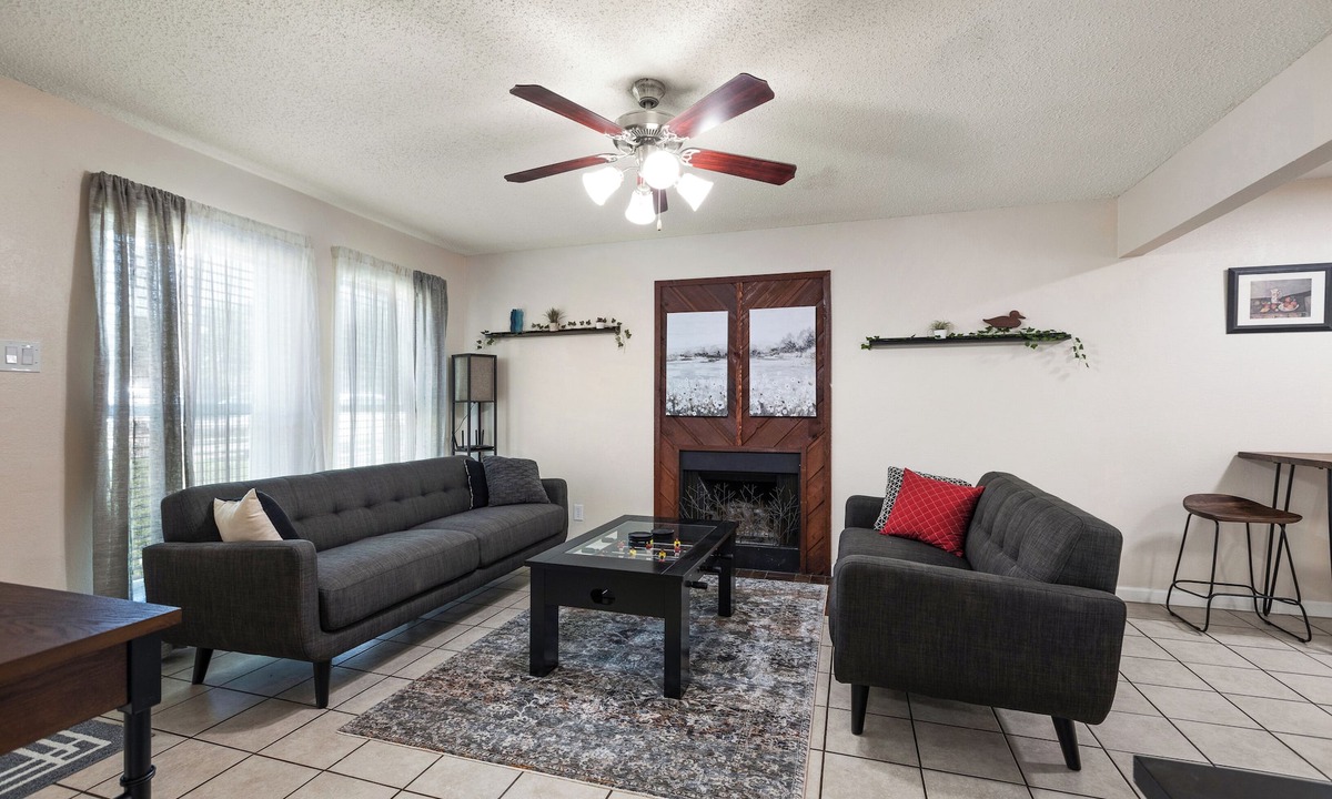 Midlothian Apartment | Entire 2 bedroom unit downstairs, family owned.