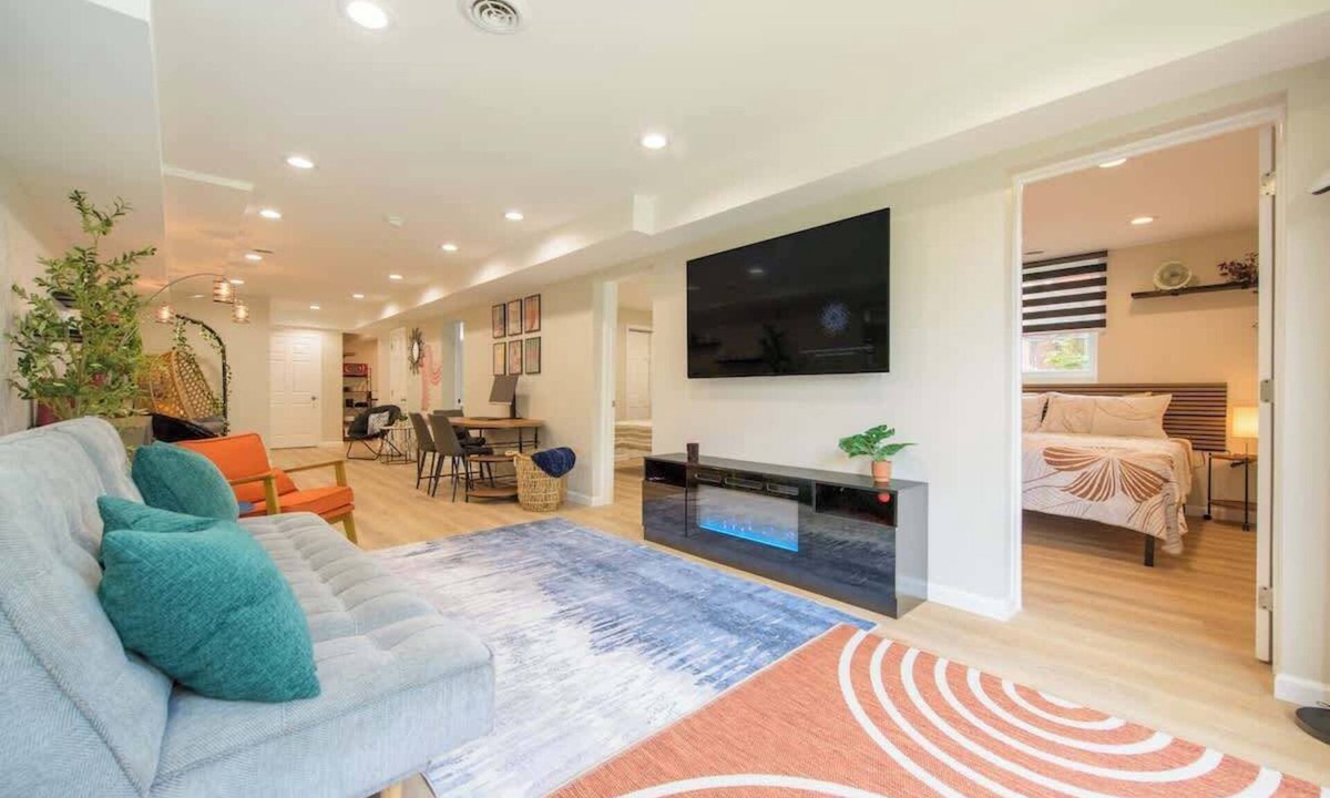 Eastside Apartment | Entire 2BR Near SU Downtown Syracuse Pet Friendly