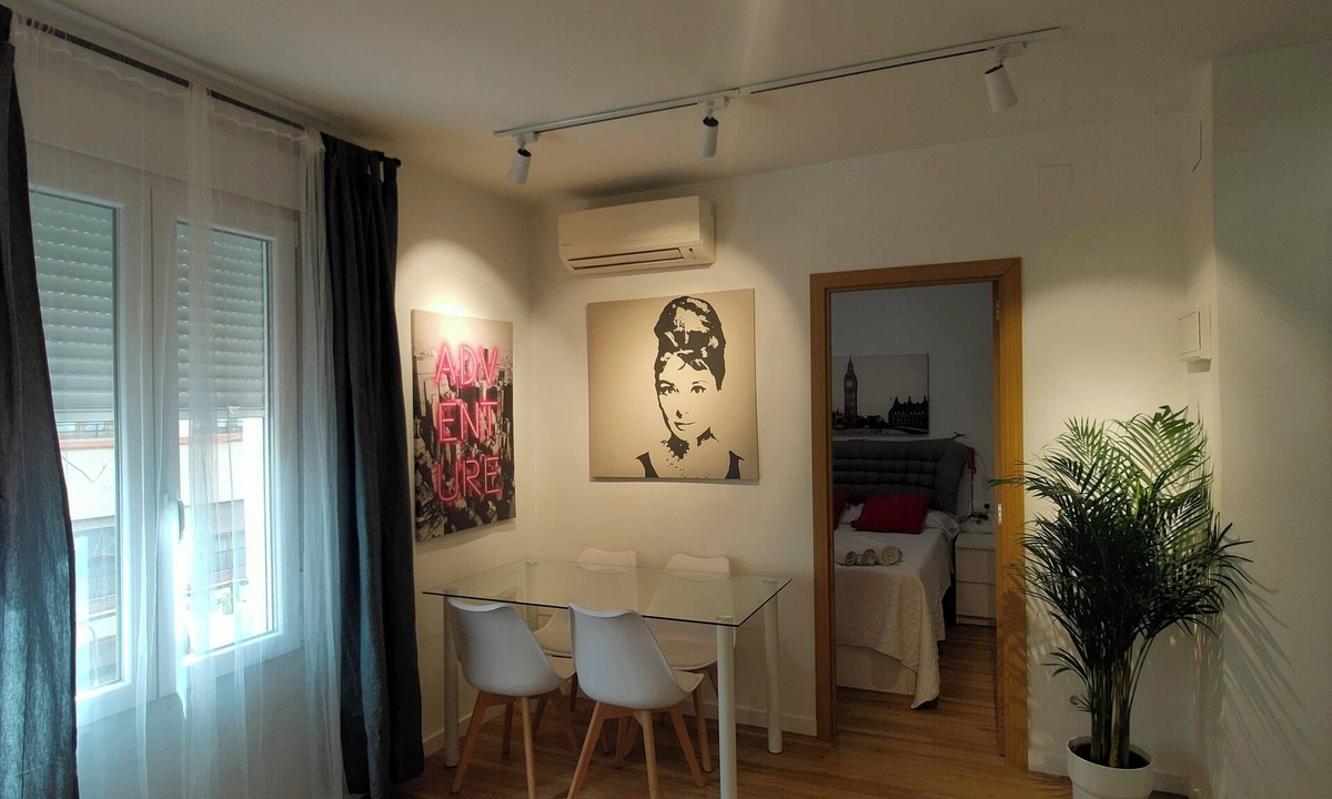 Extramurs Apartment | Entire apartment Wifi Valencia Centro