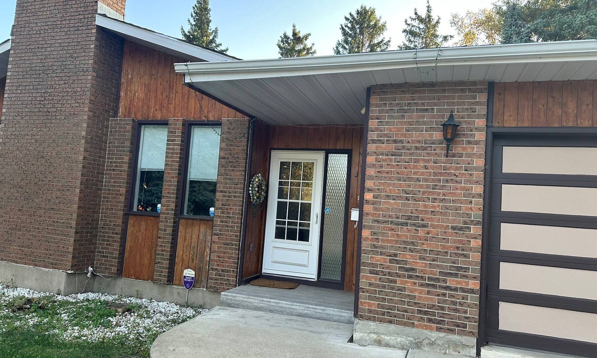 Saskatoon Villa | Entire Basement Private Suite - Extra Spacious & Cozy